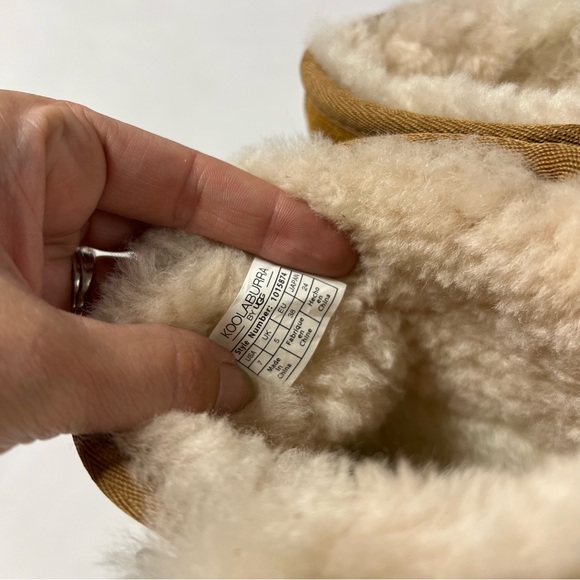 Koolaburra by Ugg Genuine Suede Sheepskin Short Winter Boots Size 7 Women’s - Picture 8 of 8